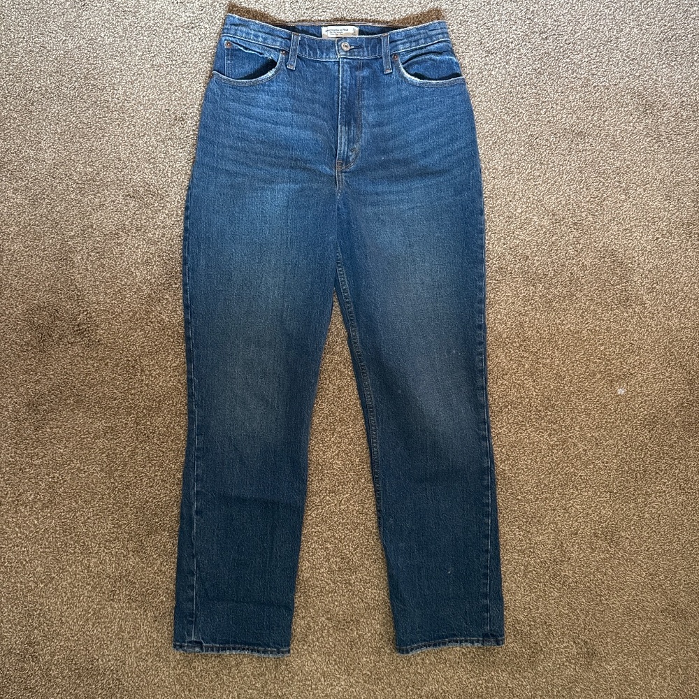 Abercrombie 90s Straight Ultra High Rise jeans